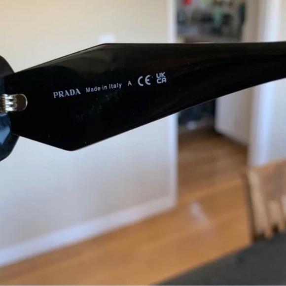 Designer Prada glasses (used) good condition - Picture 3 of 4